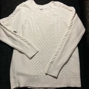 Gap size Large Women’s fisherman’s Cable knit sweater, gently used, EUC
